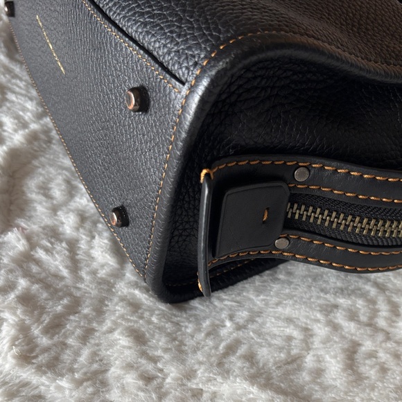 Coach 1941 Rogue 25 in Black w/ Black Hardware + NWT Coach Charm - Picture 9 of 15